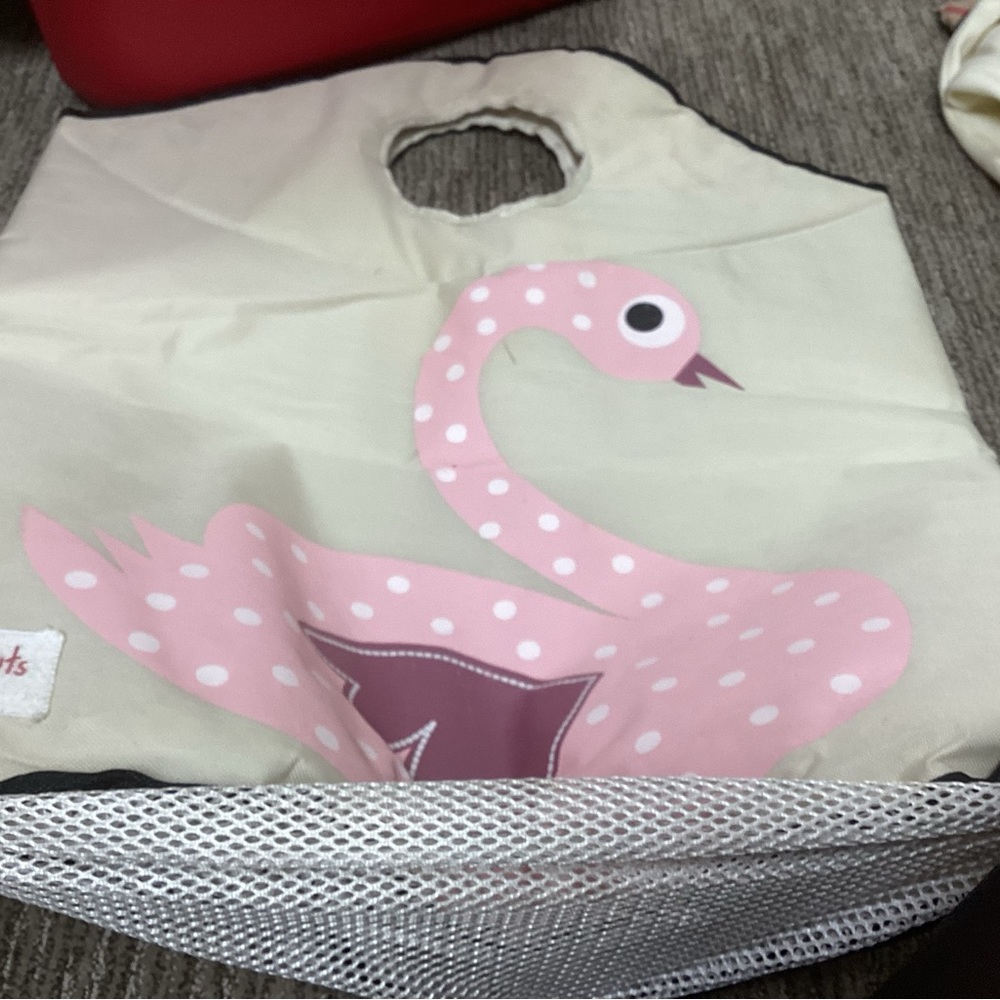 Pink swan hamper